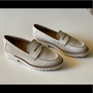 💯Franco Sarto tan leather loafers white sole!